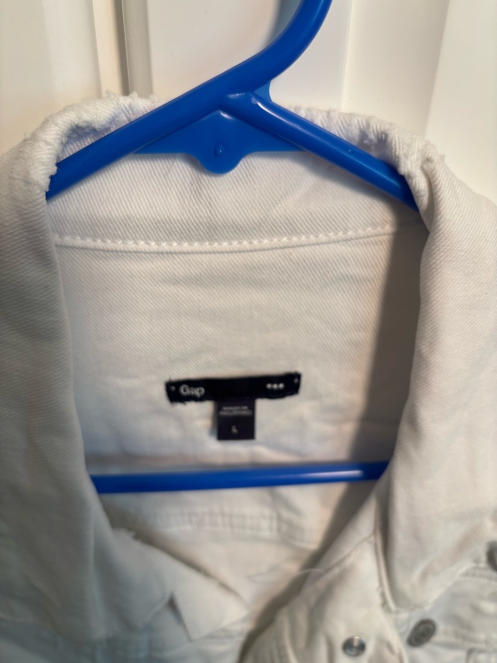 GAP White Button-Down denim Jacket